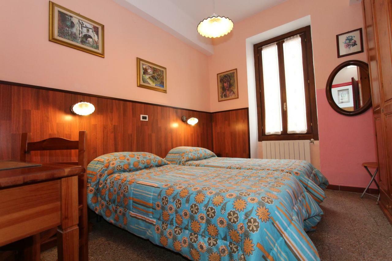 Albergo Santo Spirito Molini di Triora Exterior photo