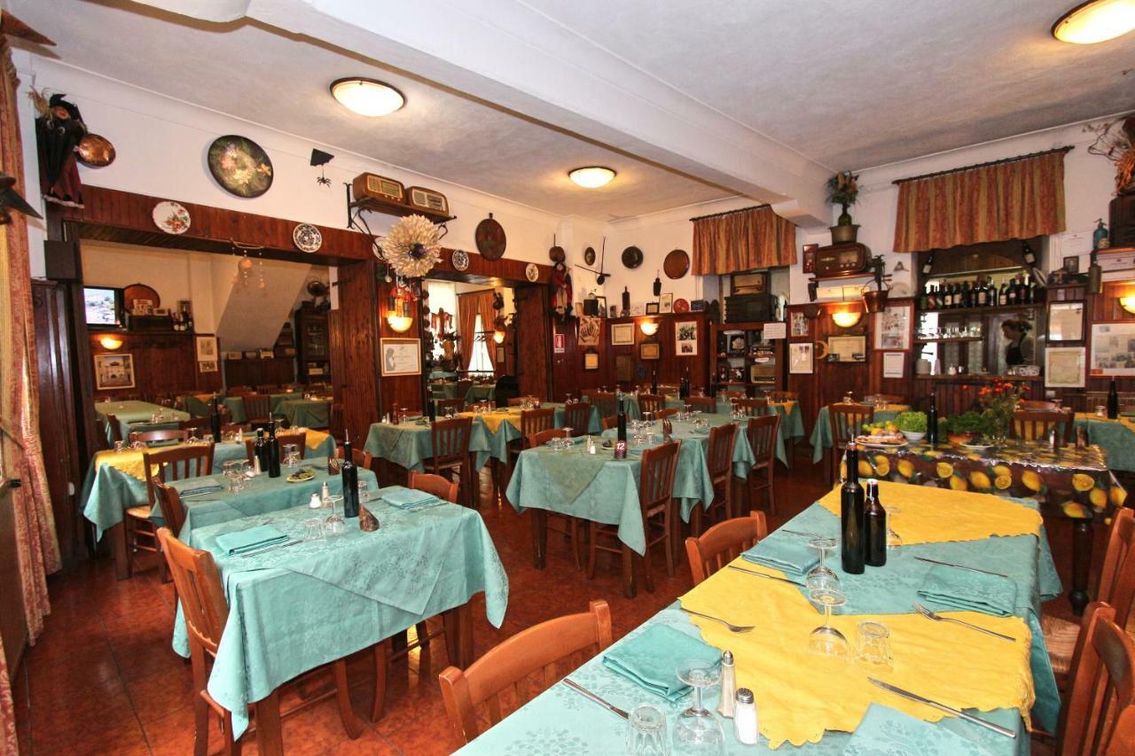 Albergo Santo Spirito Molini di Triora Exterior photo